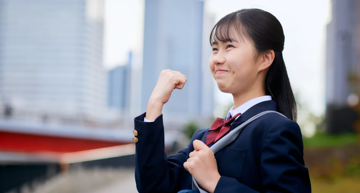 The Advantage of Being Confident